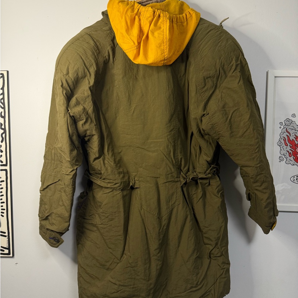 Olive Green and Yellow Vintage Ski Parka Jacket - Picture 3 of 4
